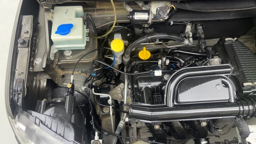 Used 2018 Renault Kwid 1.0 RXT AMT Opt Petrol Automatic engine ENGINE RIGHT SIDE VIEW