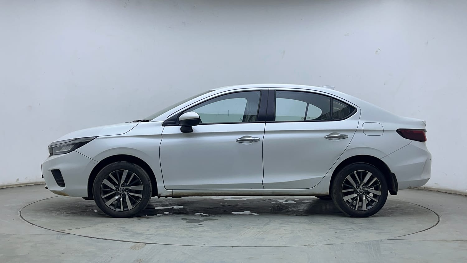 Used 2022 Honda City ZX CVT Petrol Petrol Automatic exterior LEFT SIDE VIEW