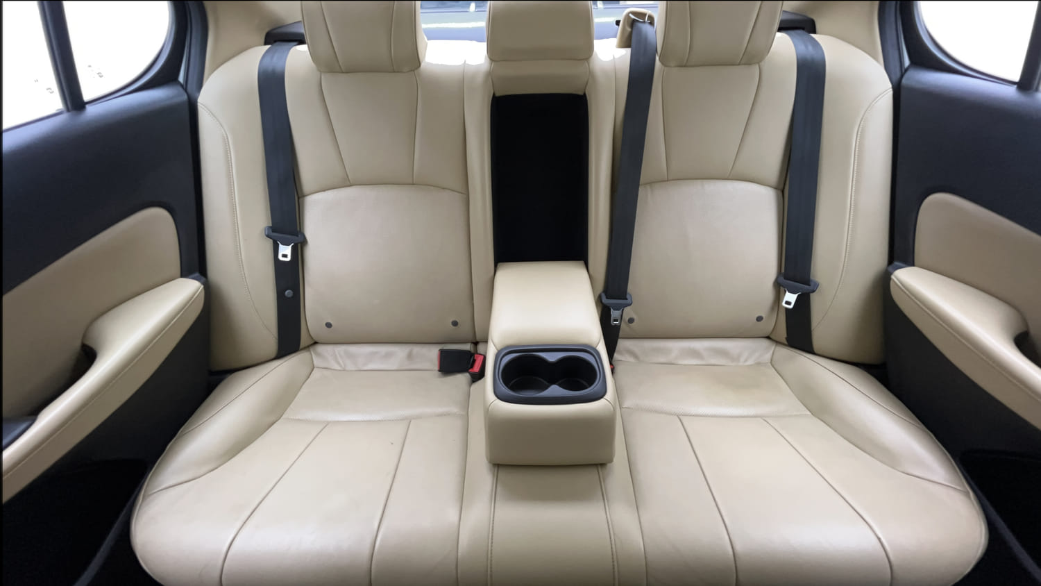 Used 2022 Honda City ZX CVT Petrol Petrol Automatic interior REAR SEAT CONDITION VIEW