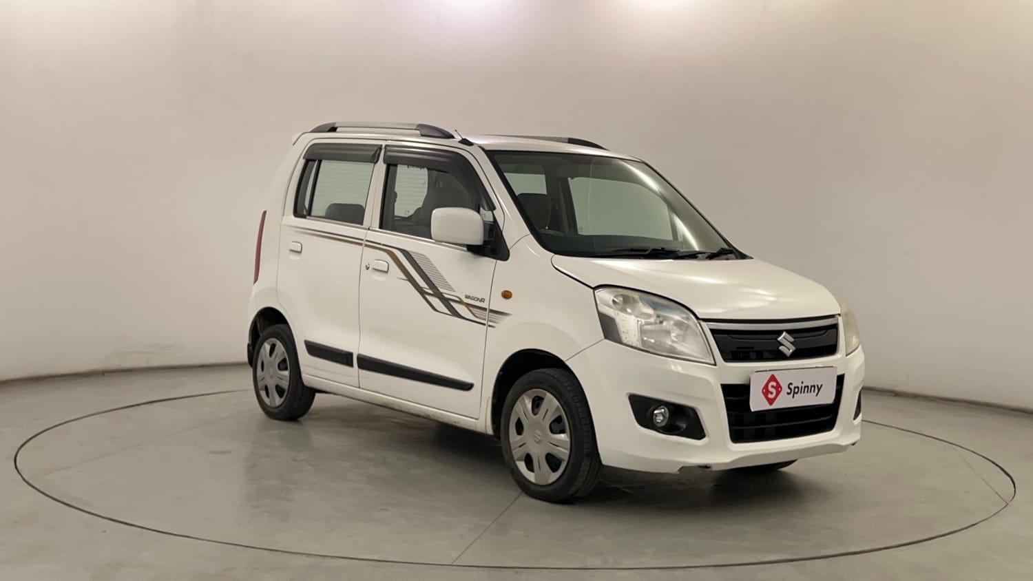 Used 2016 Maruti Suzuki Wagon R 1.0 VXI AMT Petrol Automatic exterior RIGHT FRONT CORNER VIEW