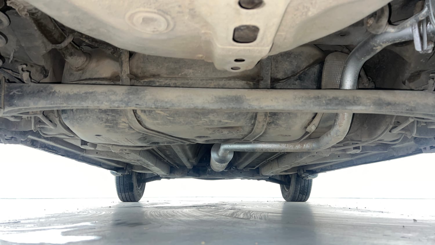 Used 2012 Maruti Suzuki Swift VXi Petrol Manual extra REAR UNDERBODY VIEW (TAKEN FROM REAR)