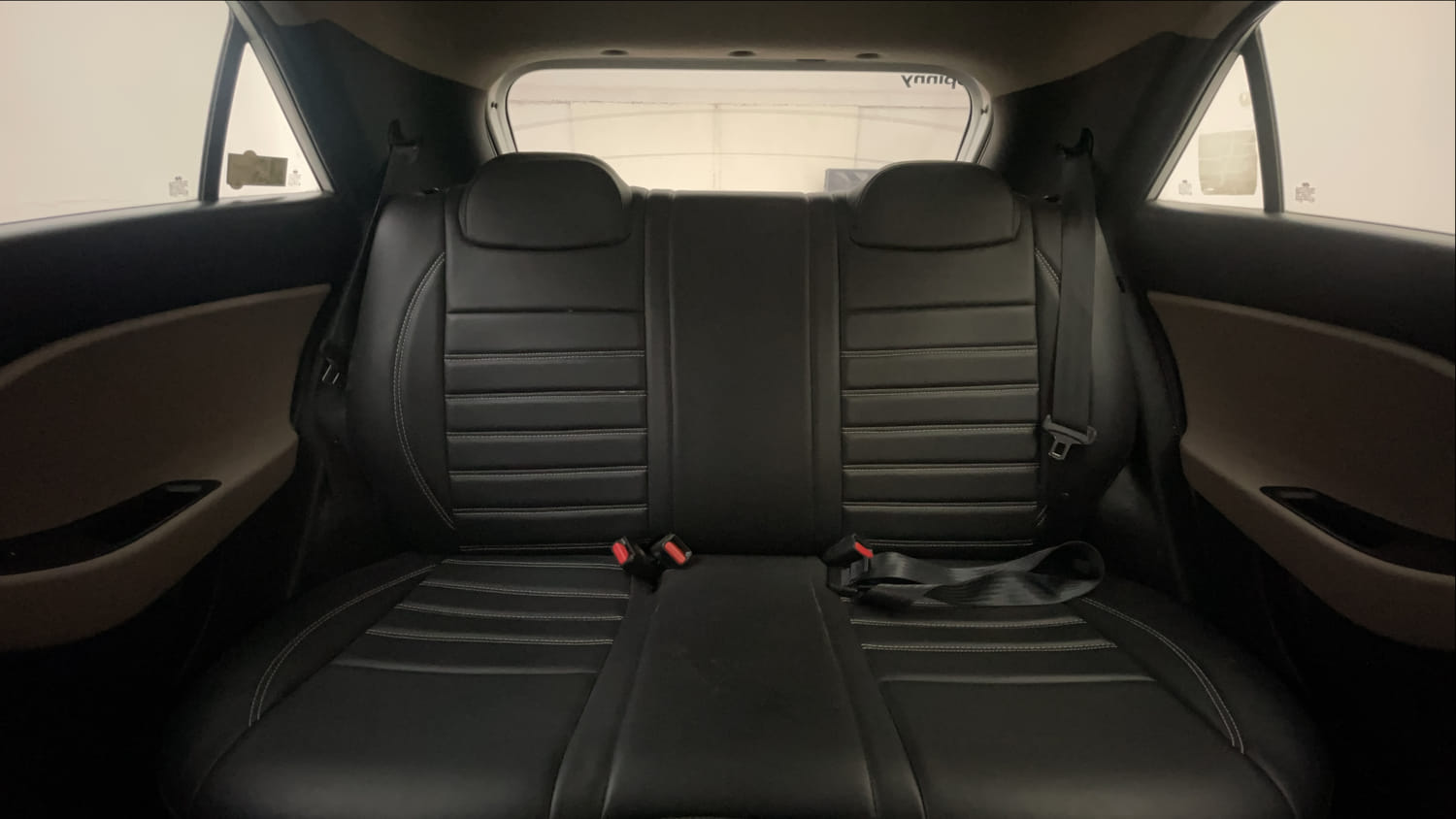 Used 2017 Hyundai Elite i20 Magna Executive 1.2 Petrol Manual interior REAR SEAT CONDITION VIEW