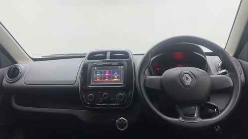 Used 2018 Renault Kwid 1.0 RXT AMT Opt Petrol Automatic interior DASHBOARD VIEW