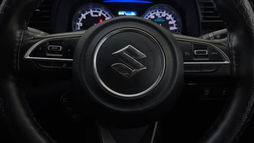 Used 2023 Maruti Suzuki XL6 Zeta AT Petrol Petrol Automatic top_features Airbags
