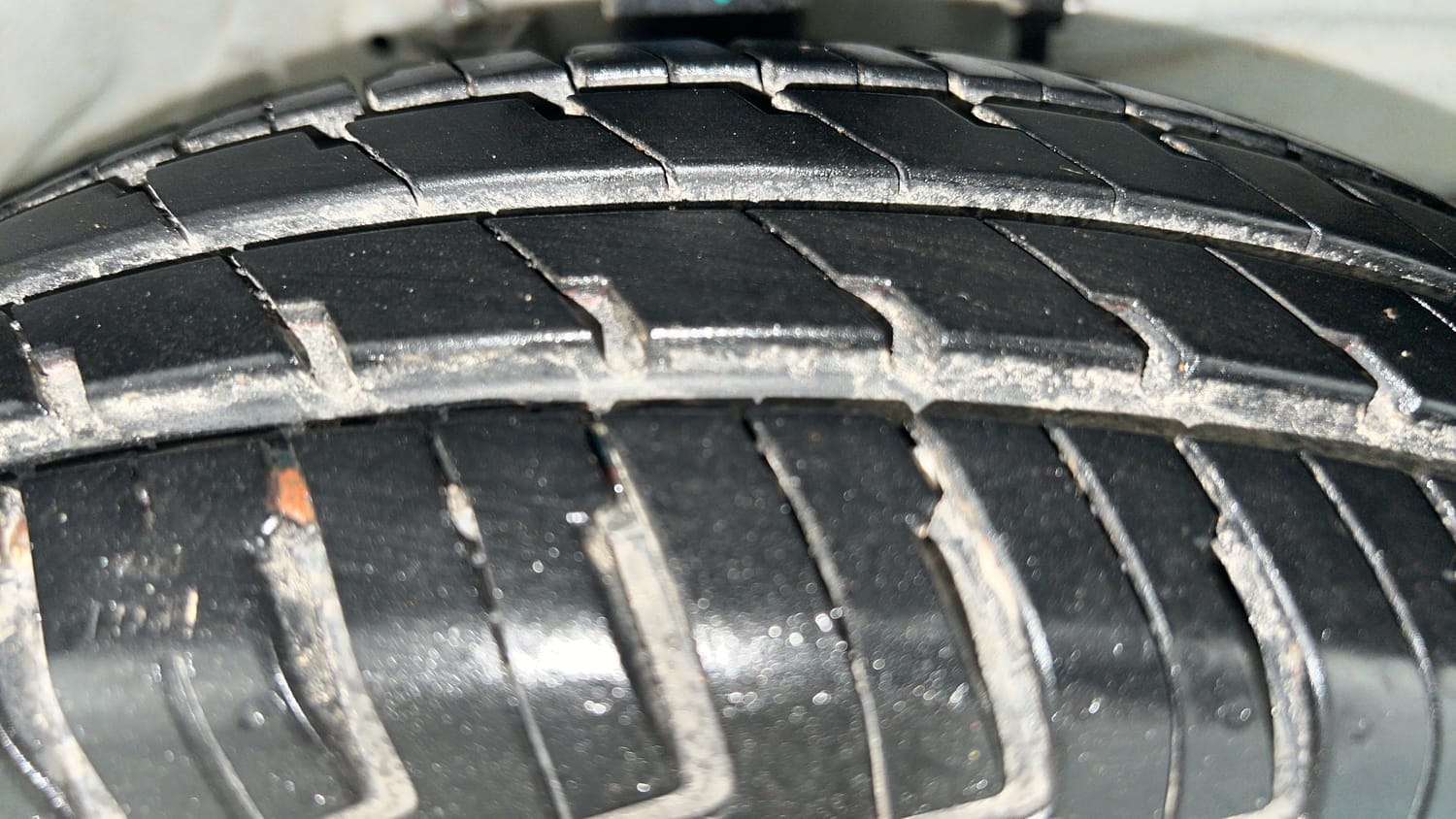 Used 2026 Maruti Suzuki Alto K10 VXi Plus (O) Petrol Manual tyres RIGHT FRONT TYRE TREAD VIEW