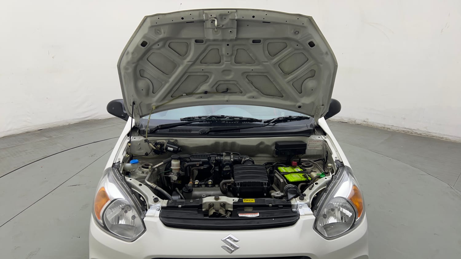 Used 2017 Maruti Suzuki Alto 800 VXi Petrol Manual engine ENGINE & BONNET OPEN FRONT VIEW