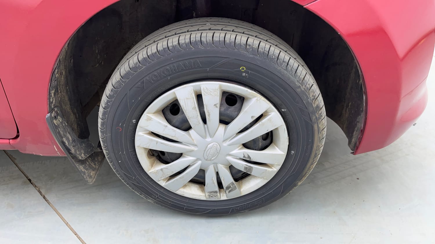 Used 2015 Datsun GO T Petrol Manual tyres RIGHT FRONT TYRE RIM VIEW