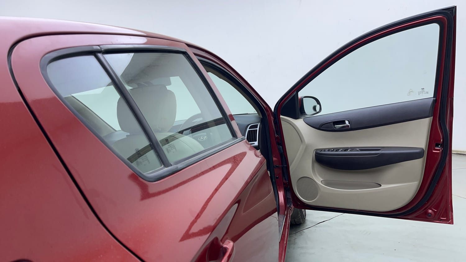 Used 2012 Hyundai i20 Sportz 1.2 Petrol Manual interior RIGHT FRONT DOOR OPEN VIEW