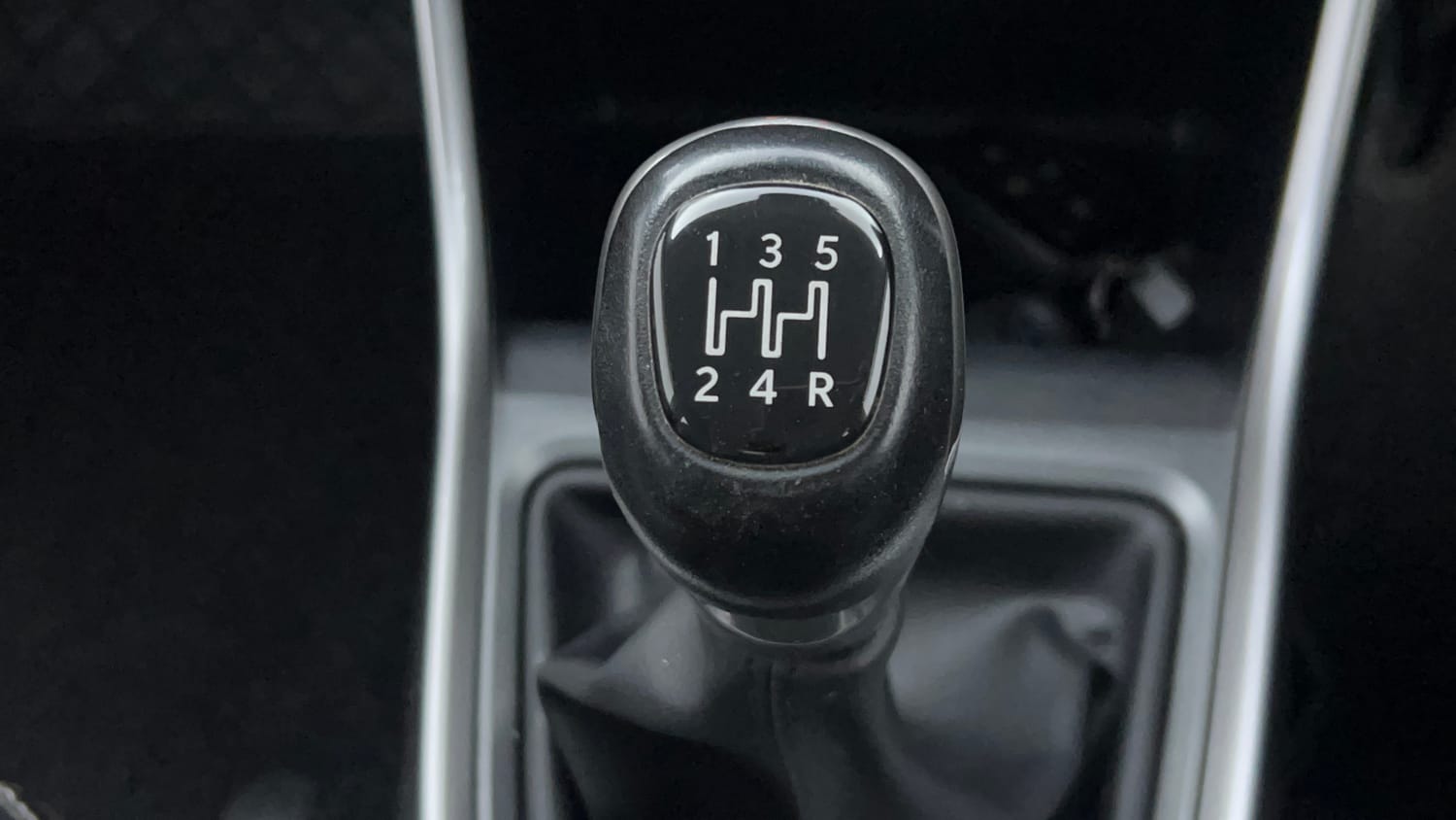 Used 2021 Tata Altroz XZ Plus Petrol Petrol Manual interior GEAR  KNOB VIEW
