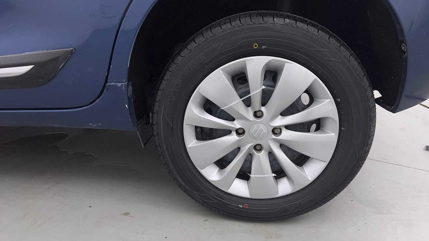 Used 2017 Maruti Suzuki Baleno Delta 1.2 Petrol Manual tyres LEFT REAR TYRE RIM VIEW