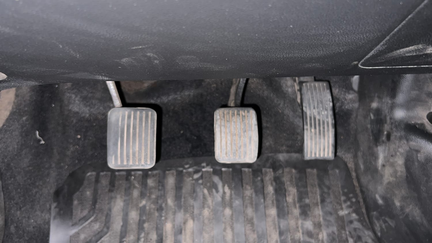 Used 2015 Hyundai Grand i10 Asta 1.2 Kappa VTVT Petrol Manual interior PEDALS VIEW