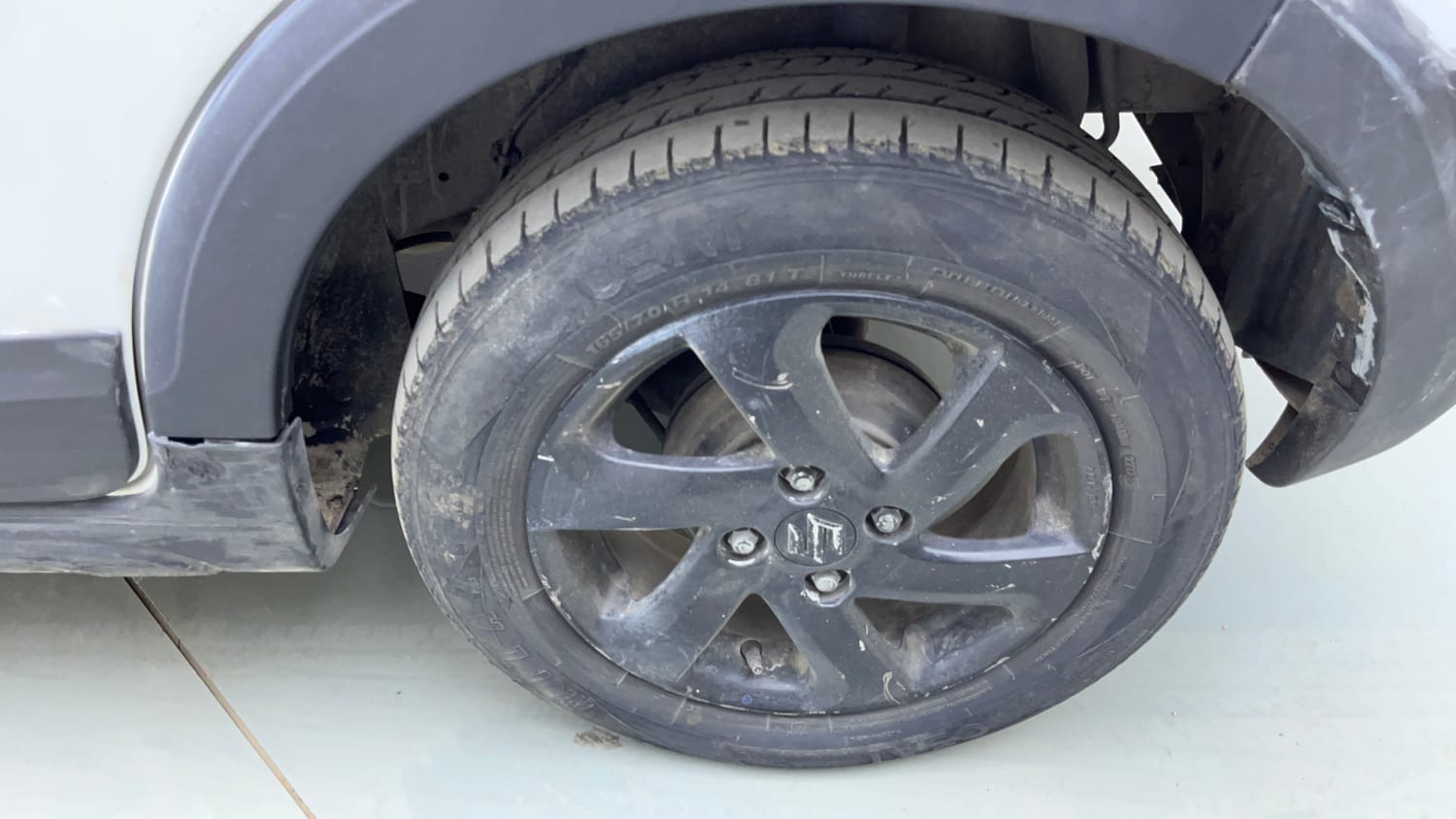 Used 2018 Maruti Suzuki Celerio X Zxi (Opt) Petrol Manual tyres LEFT REAR TYRE RIM VIEW