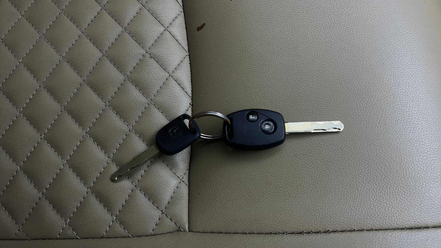 Used 2013 Honda Amaze 1.2 VX AT i-VTEC Petrol Automatic extra CAR KEY VIEW