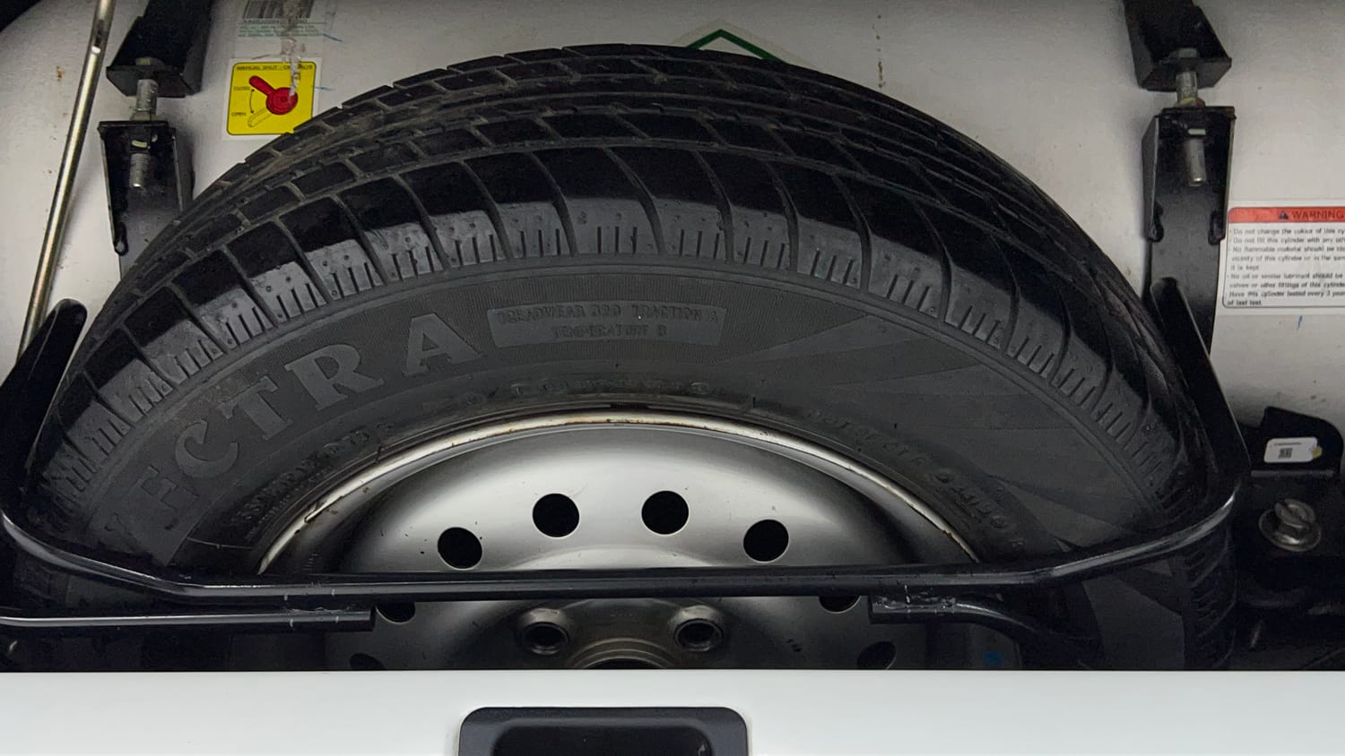 Used 2022 Maruti Suzuki Wagon R LXI 1.0 CNG Cng Manual tyres SPARE TYRE VIEW