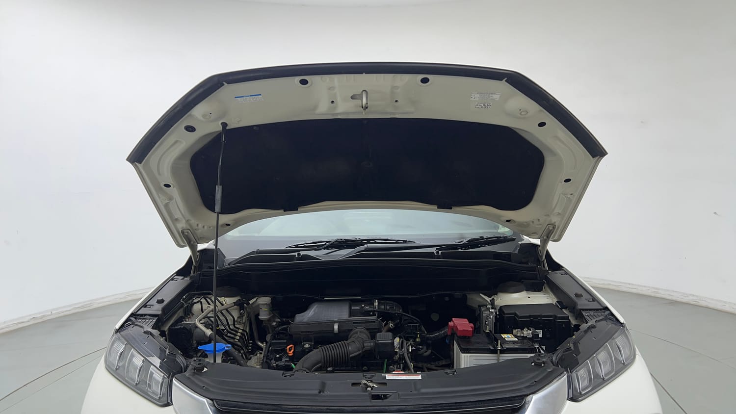 Used 2023 Maruti Suzuki Grand Vitara Sigma Smart Hybrid Petrol Manual engine ENGINE & BONNET OPEN FRONT VIEW