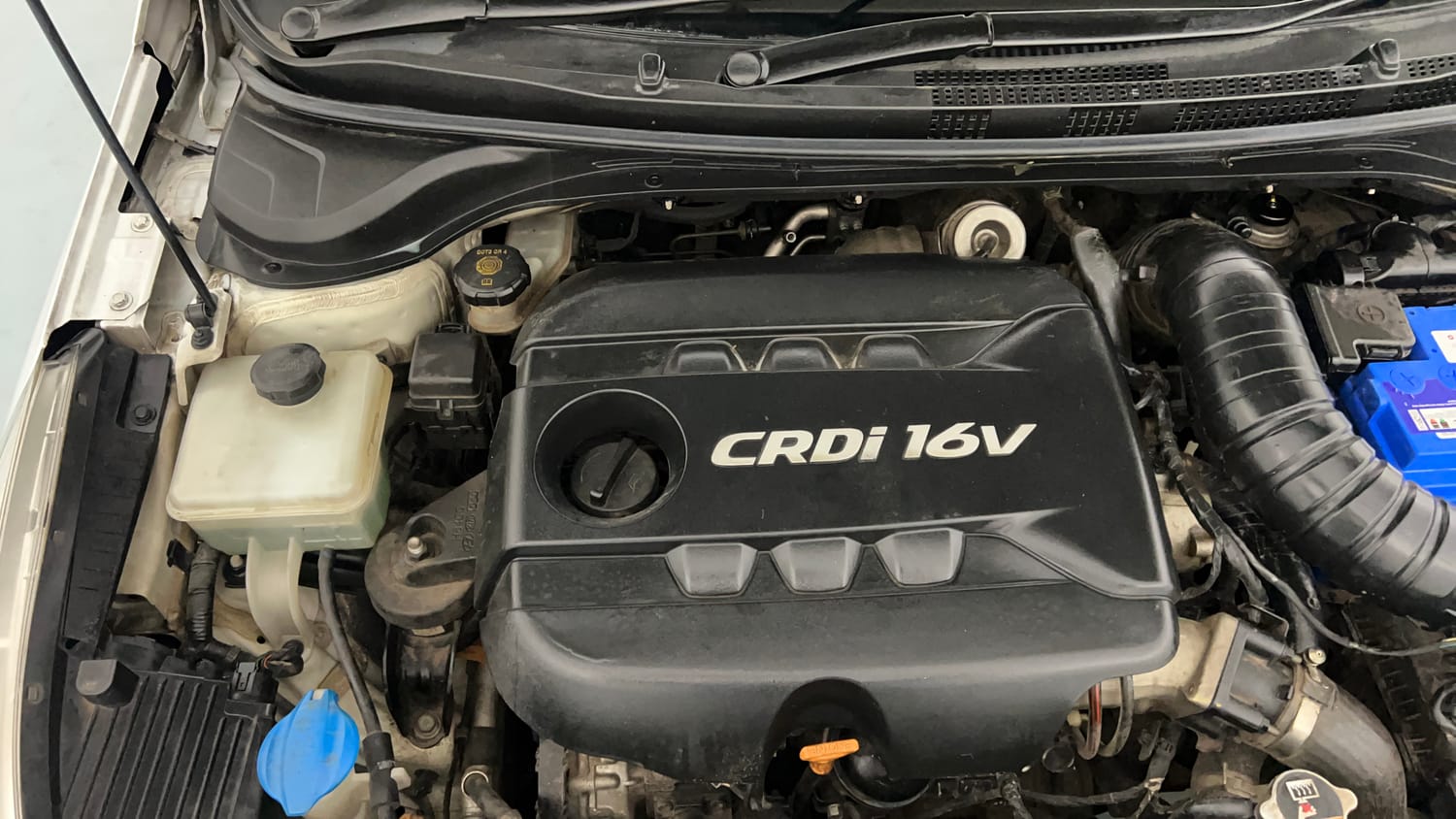 Used 2019 Hyundai Verna SX (O) 1.6 CRDi Diesel Manual engine ENGINE RIGHT SIDE VIEW
