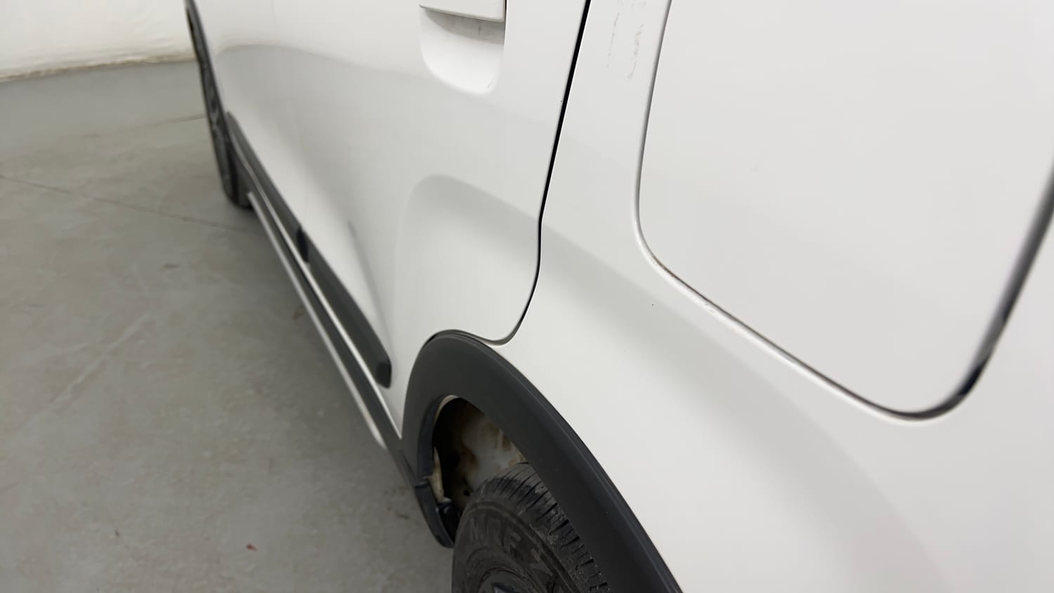 Used 2025 Maruti Suzuki Wagon R ZXI Plus 1.2 Petrol Manual dents MINOR SCRATCH