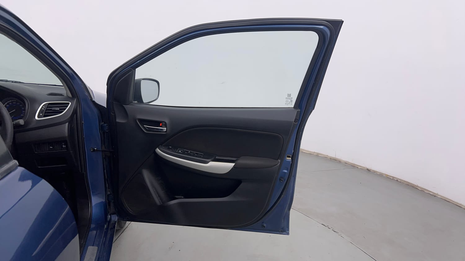 Used 2017 Maruti Suzuki Baleno Delta 1.2 Petrol Manual interior RIGHT FRONT DOOR OPEN VIEW