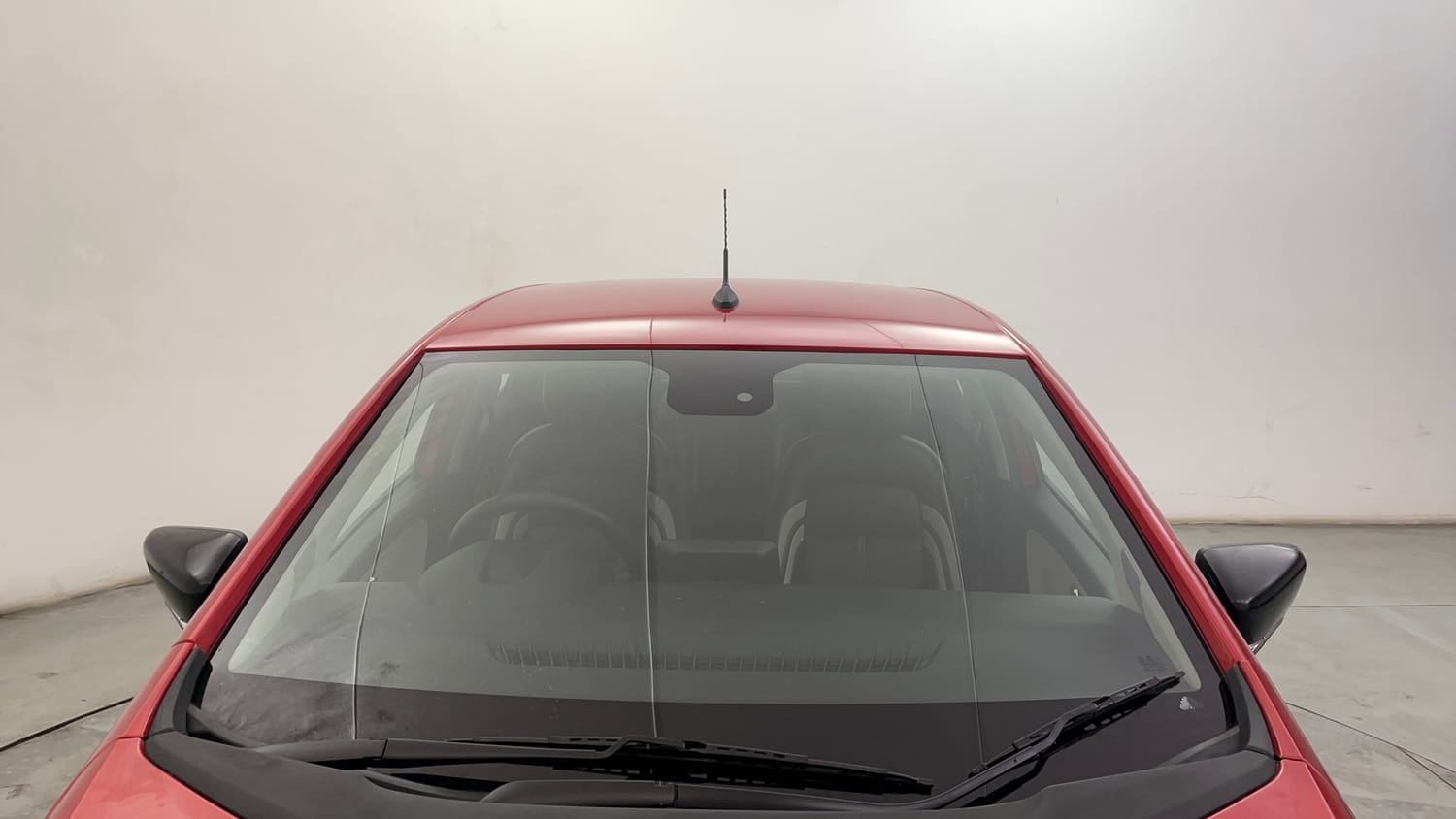 Used 2022 Tata Altroz XZ Petrol Petrol Manual exterior FRONT WINDSHIELD VIEW
