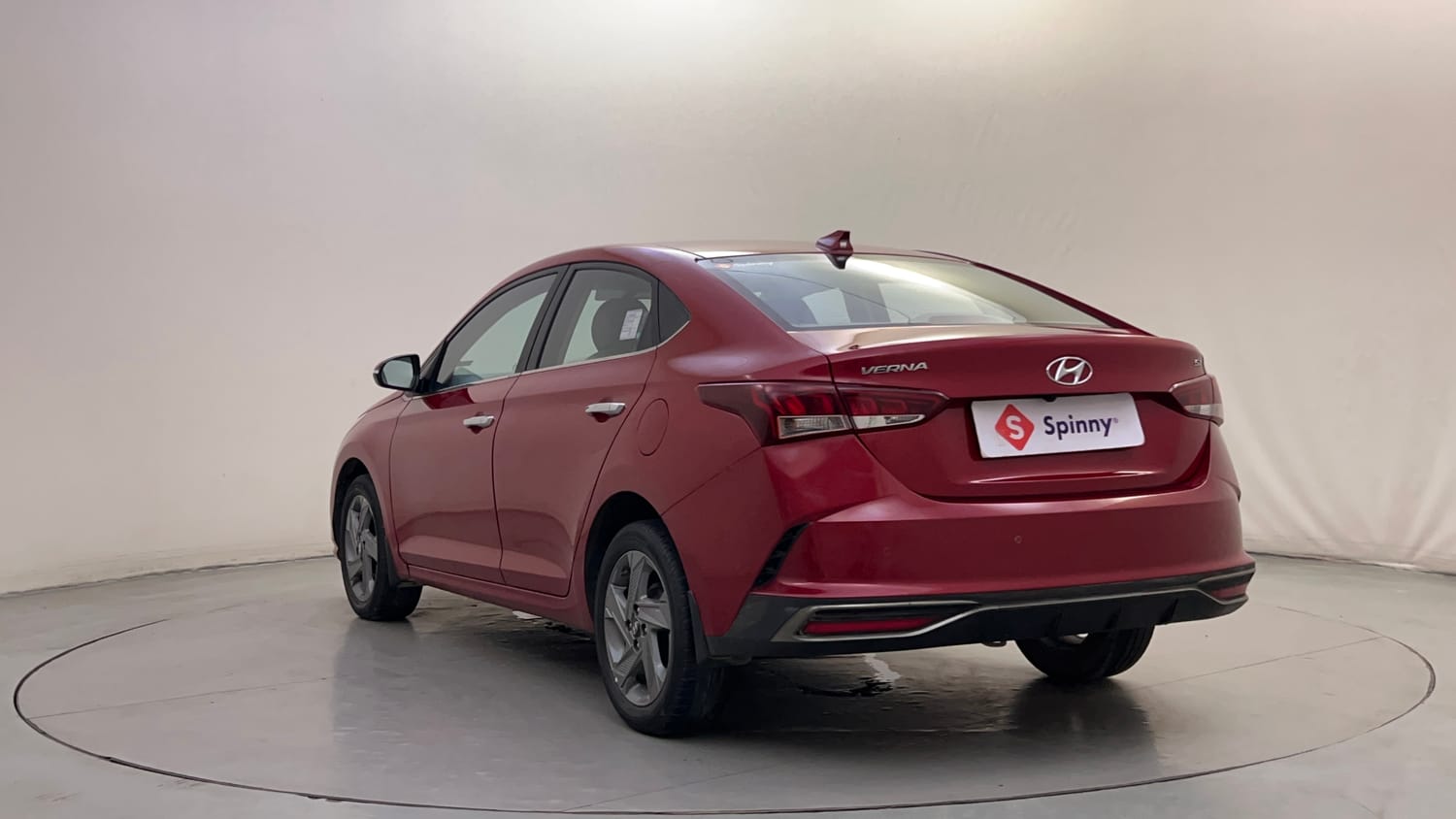 Used 2020 Hyundai Verna SX 1.5 MPi Petrol Manual exterior LEFT REAR CORNER VIEW