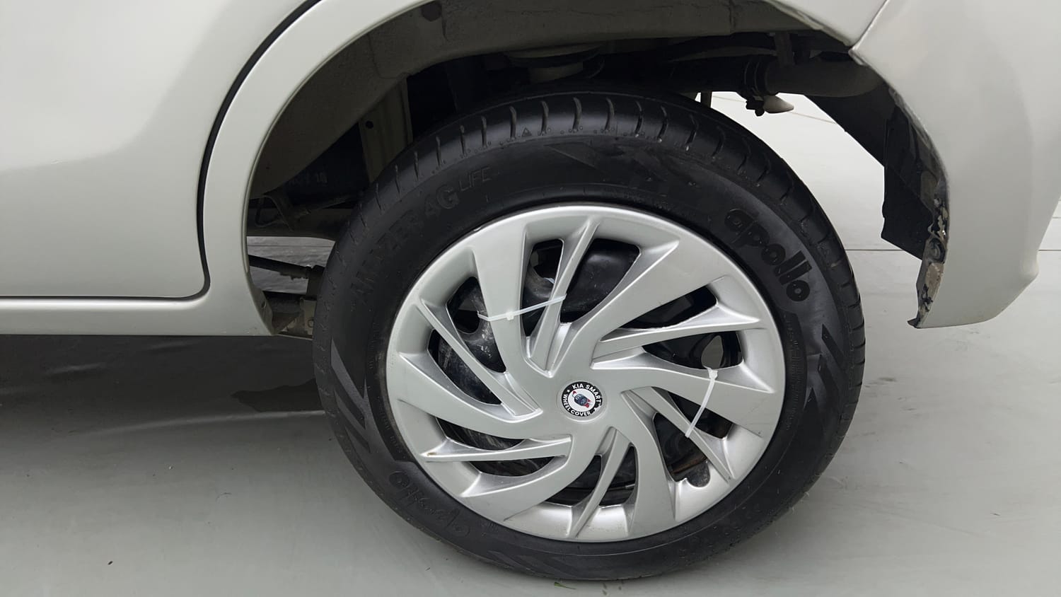 Used 2017 Maruti Suzuki Alto K10 VXi Petrol Manual tyres LEFT REAR TYRE RIM VIEW
