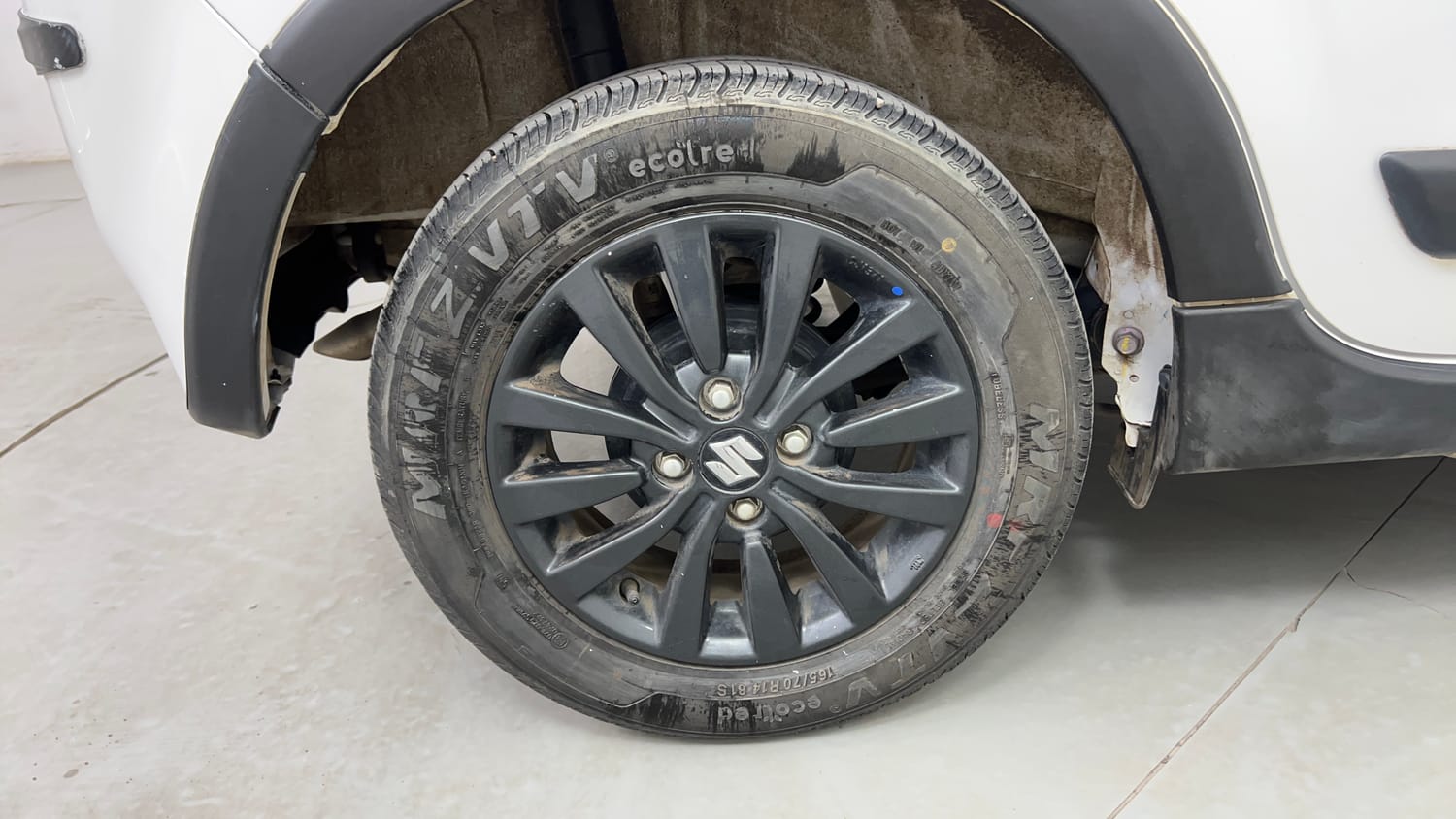 Used 2025 Maruti Suzuki Wagon R ZXI Plus 1.2 Petrol Manual tyres RIGHT REAR TYRE RIM VIEW