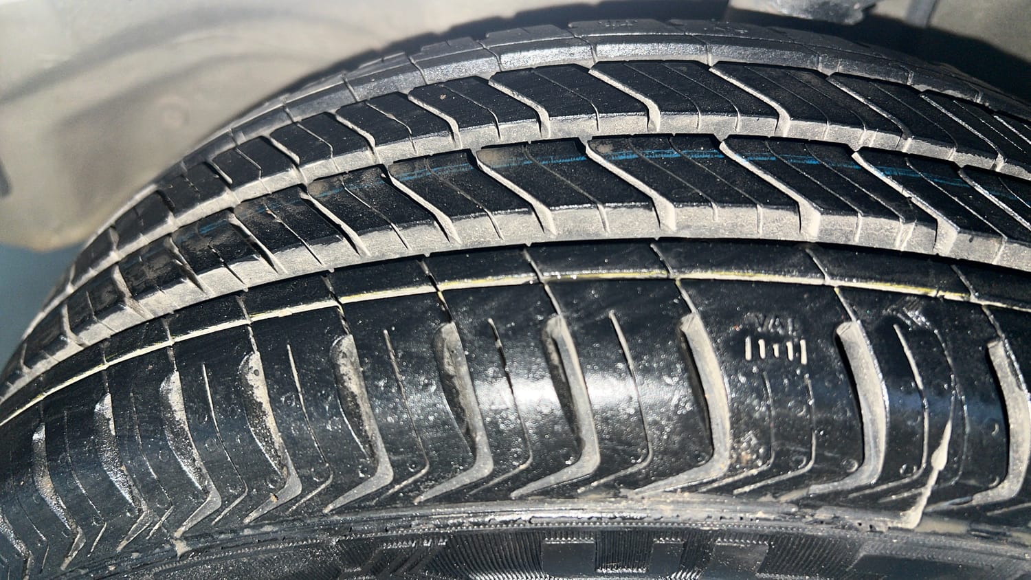 Used 2017 Maruti Suzuki Alto K10 VXi Petrol Manual tyres LEFT FRONT TYRE TREAD VIEW