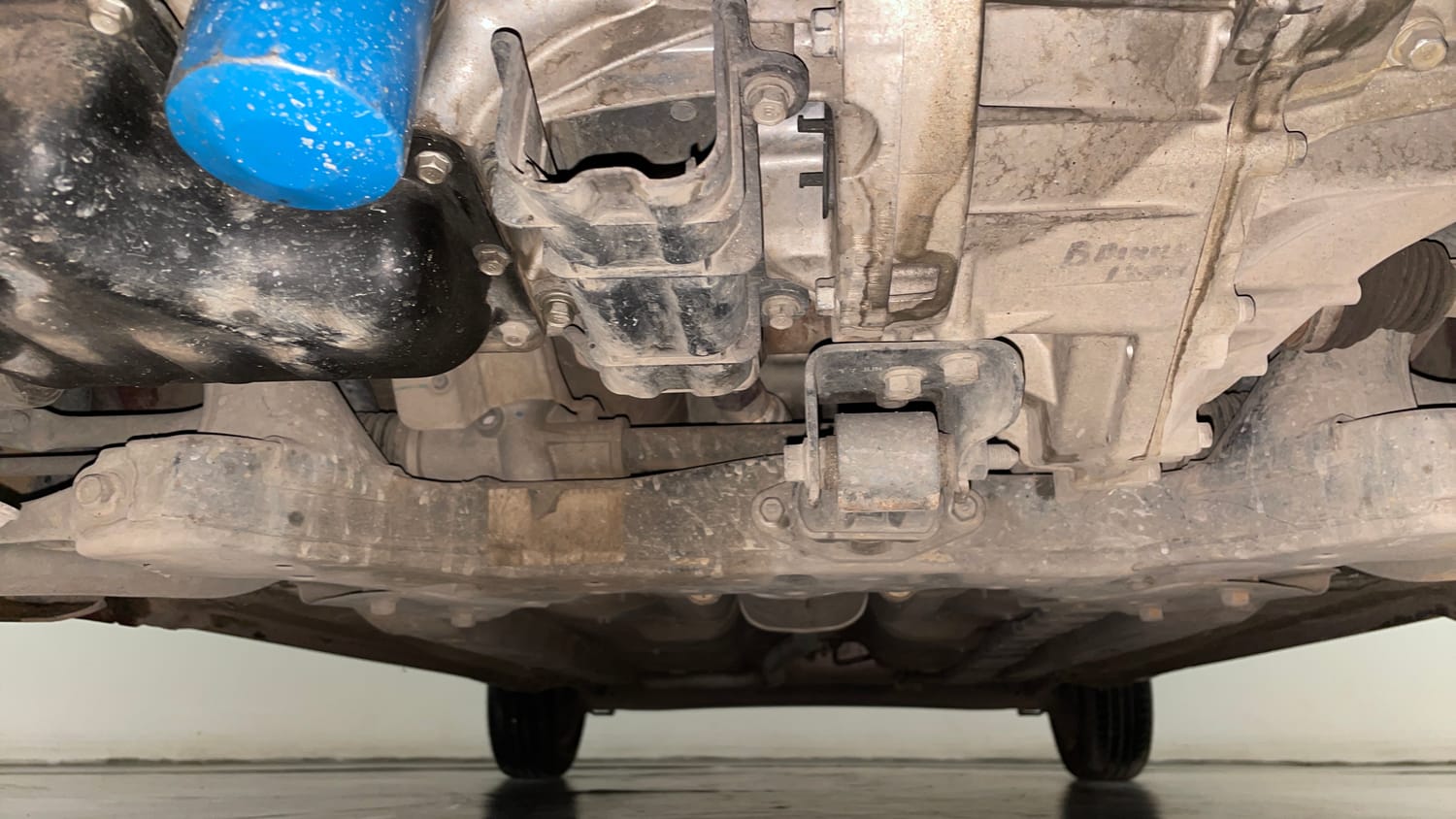 Used 2018 Hyundai Grand i10 Magna 1.2 Kappa VTVT Petrol Manual extra FRONT LEFT UNDERBODY VIEW