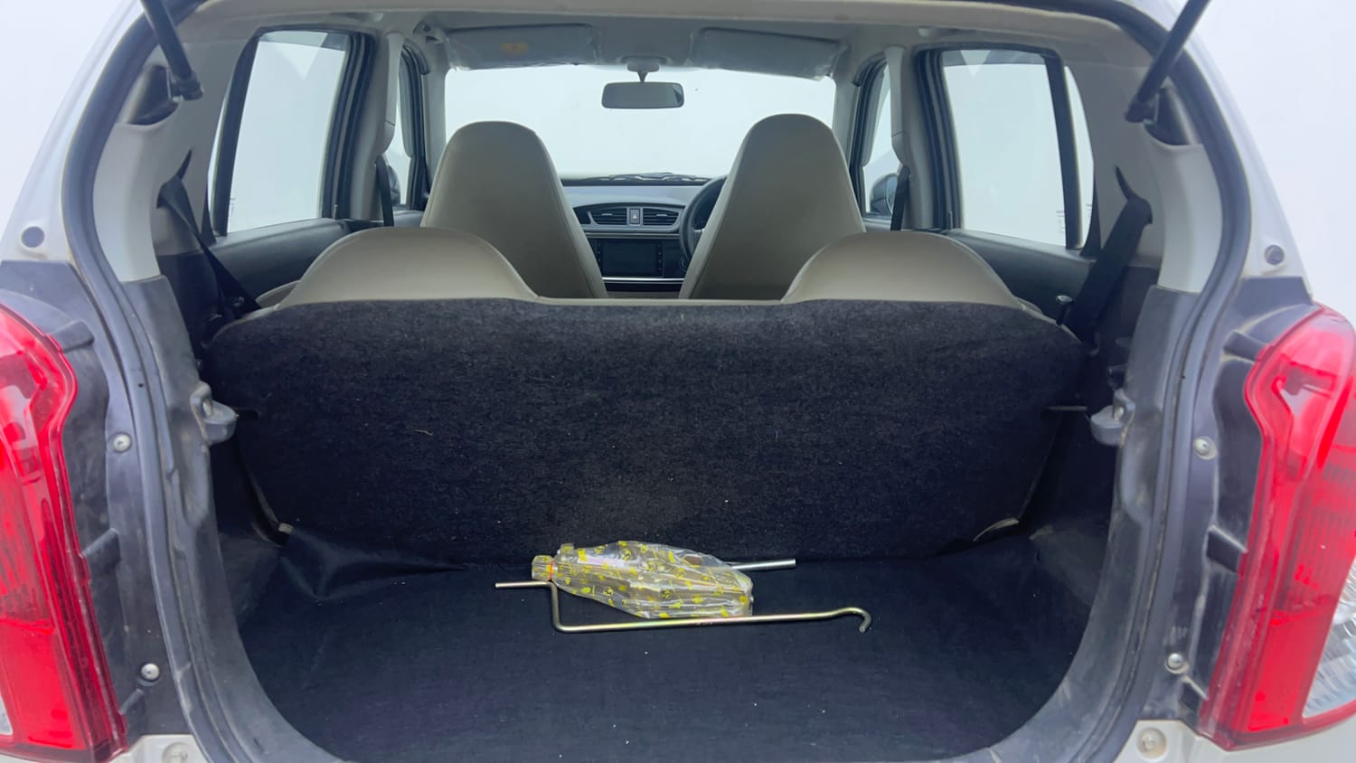Used 2023 Maruti Suzuki Alto 800 Vxi Plus Petrol Manual interior DICKY INSIDE VIEW