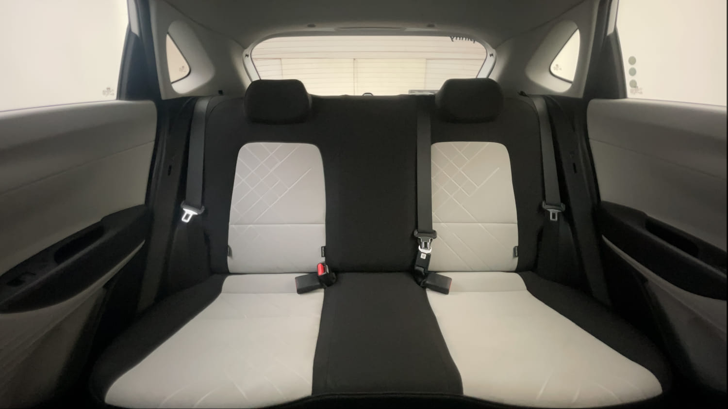 Used 2024 Hyundai i20 Sportz (O) 1.2 IVT Petrol Automatic interior REAR SEAT CONDITION VIEW
