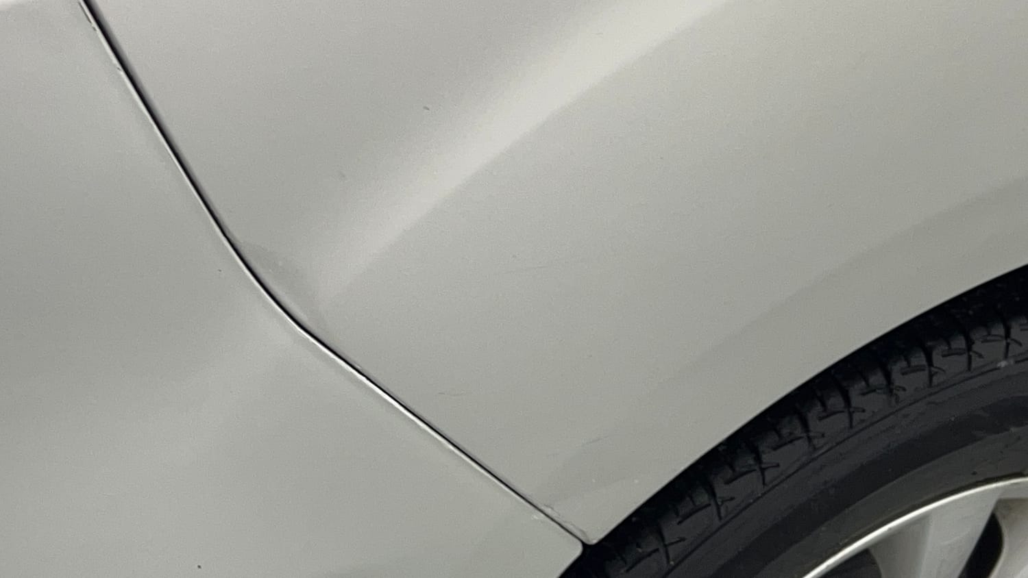 Used 2014 Maruti Suzuki Ertiga ZXi Petrol Manual dents MINOR SCRATCH