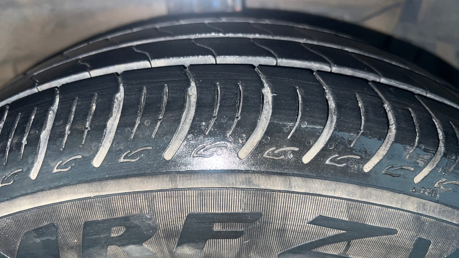 Used 2018 Maruti Suzuki Ciaz Sigma 1.4 MT Petrol Manual tyres RIGHT FRONT TYRE TREAD VIEW