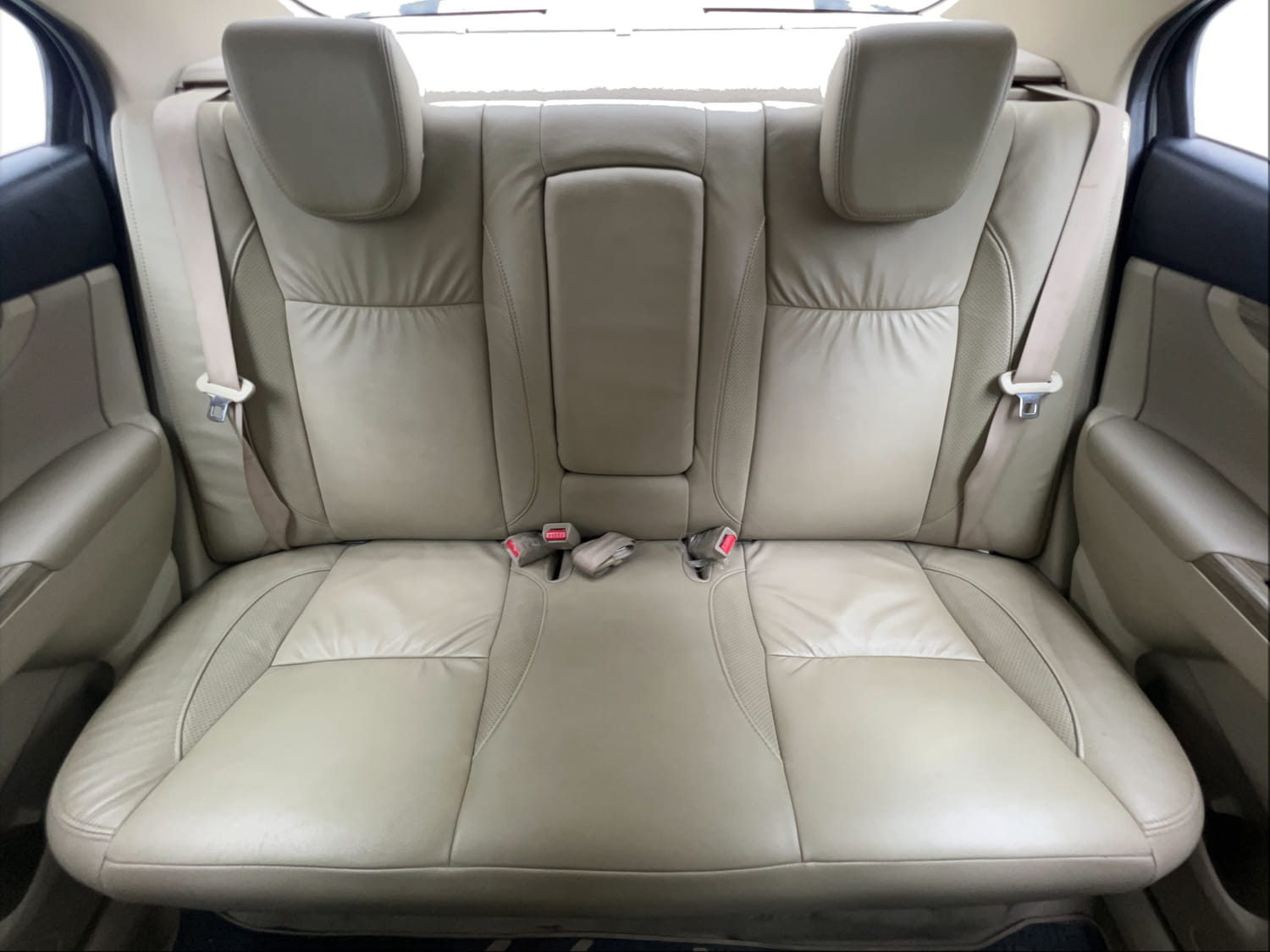 Used 2019 Maruti Suzuki Ciaz Alpha Hybrid 1.5 AT Petrol Automatic interior REAR SEAT CONDITION VIEW