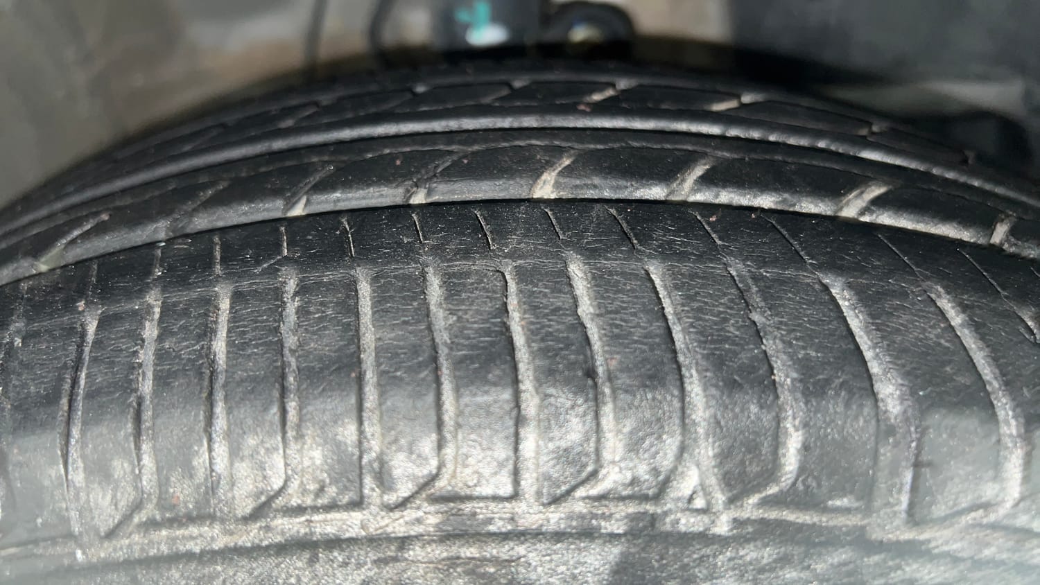 Used 2022 Honda Jazz ZX CVT Petrol Automatic tyres RIGHT FRONT TYRE TREAD VIEW
