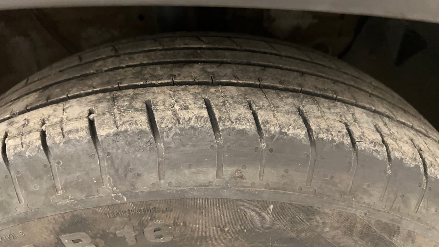 Used 2023 Hyundai Creta S Plus 1.5 Petrol Knight Petrol Manual tyres RIGHT FRONT TYRE TREAD VIEW