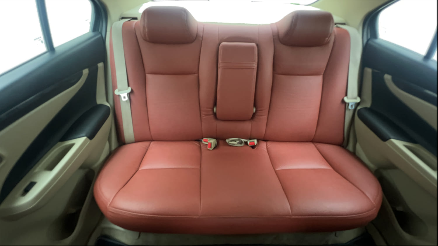Used 2018 Maruti Suzuki Ciaz Sigma 1.4 MT Petrol Manual interior REAR SEAT CONDITION VIEW