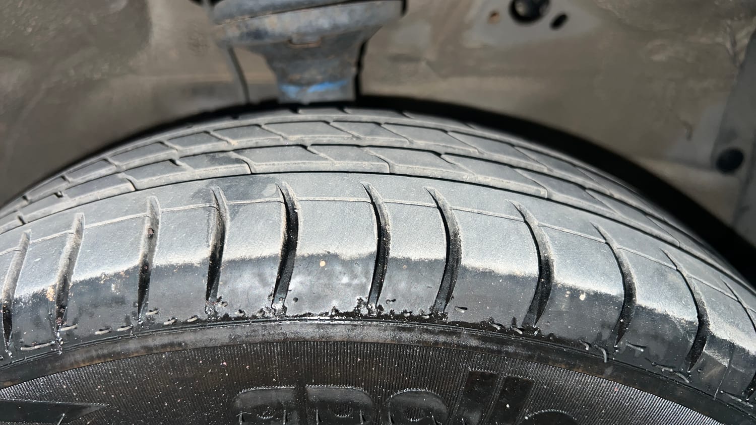 Used 2017 Maruti Suzuki Wagon R VXI+ Petrol Manual tyres RIGHT FRONT TYRE TREAD VIEW