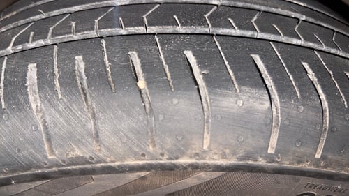 Used 2023 Hyundai Verna SX 1.5 Petrol MT Petrol Manual tyres RIGHT FRONT TYRE TREAD VIEW