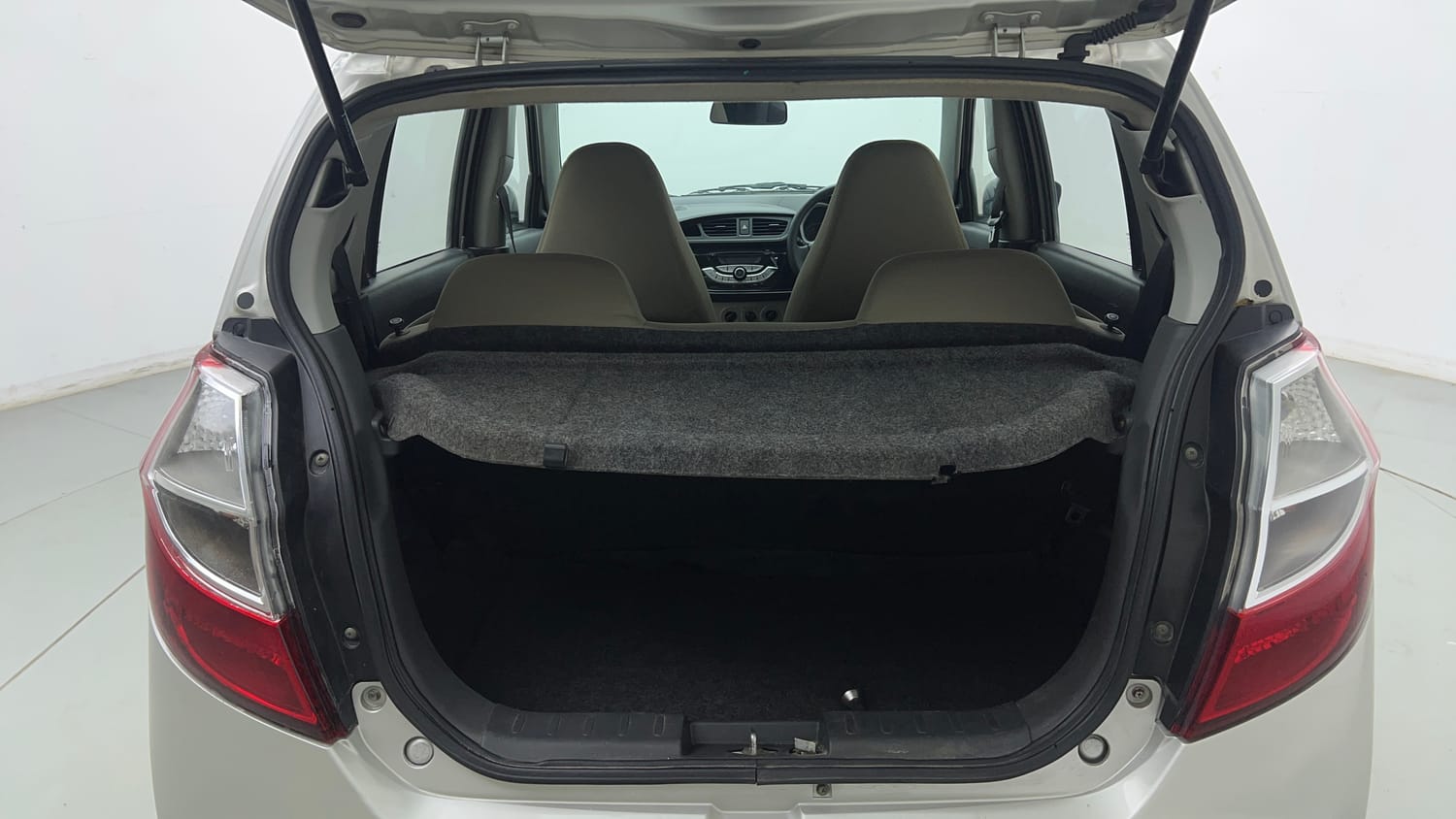 Used 2017 Maruti Suzuki Alto K10 VXi Petrol Manual interior DICKY INSIDE VIEW