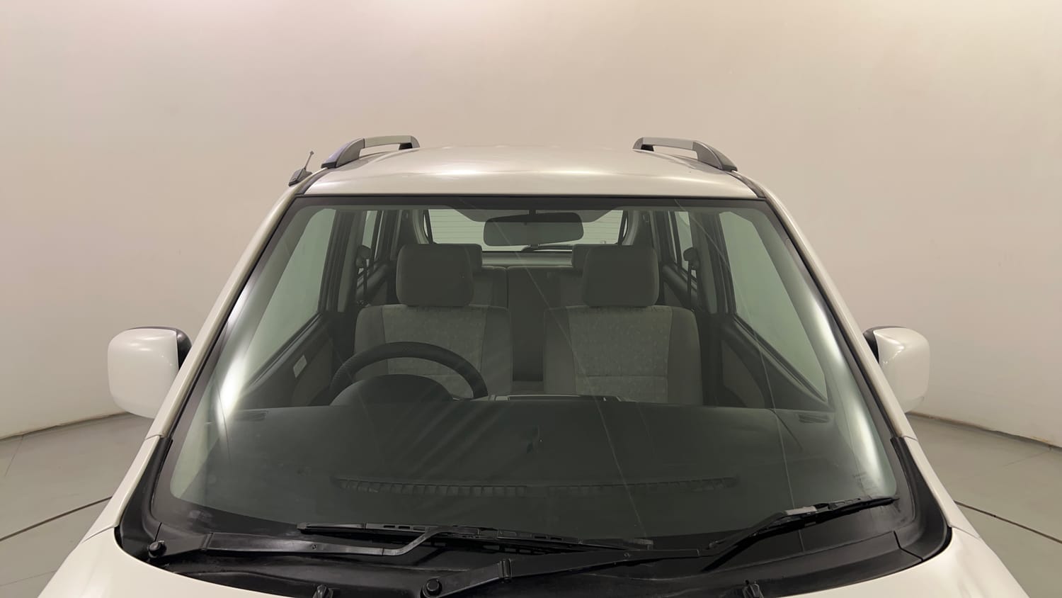 Used 2016 Maruti Suzuki Wagon R 1.0 VXI AMT Petrol Automatic exterior FRONT WINDSHIELD VIEW
