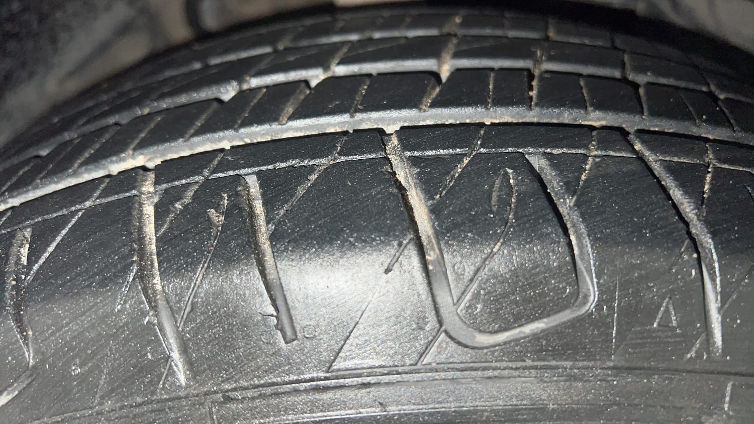 Used 2017 Tata Nexon XZ Plus Diesel Diesel Manual tyres RIGHT FRONT TYRE TREAD VIEW