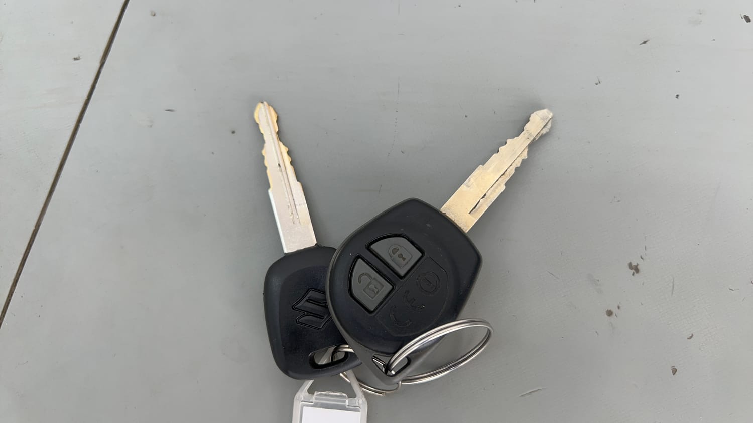 Used 2025 Maruti Suzuki Wagon R ZXI Plus 1.2 Petrol Manual extra CAR KEY VIEW