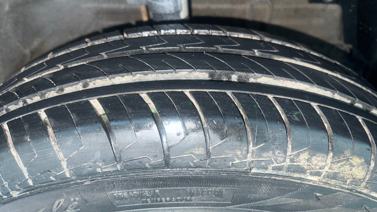 Used 2016 Maruti Suzuki Swift Dzire VXI Petrol Manual tyres RIGHT FRONT TYRE TREAD VIEW