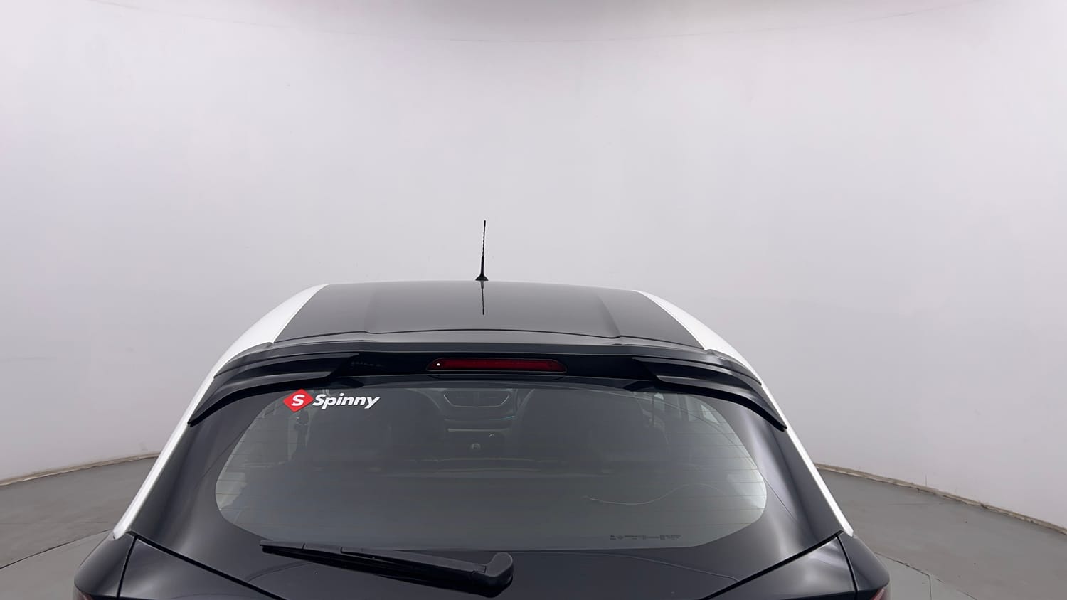 Used 2021 Tata Altroz XZ Plus Petrol Petrol Manual exterior BACK WINDSHIELD VIEW