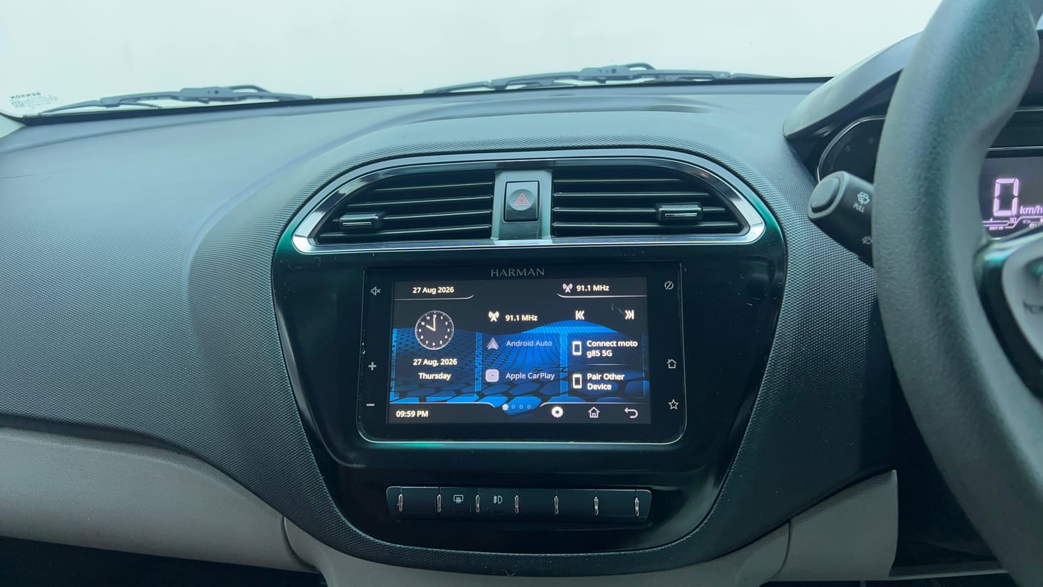 Used 2021 Tata Tiago XZ Petrol Manual top_features Integrated (in-dash) music system