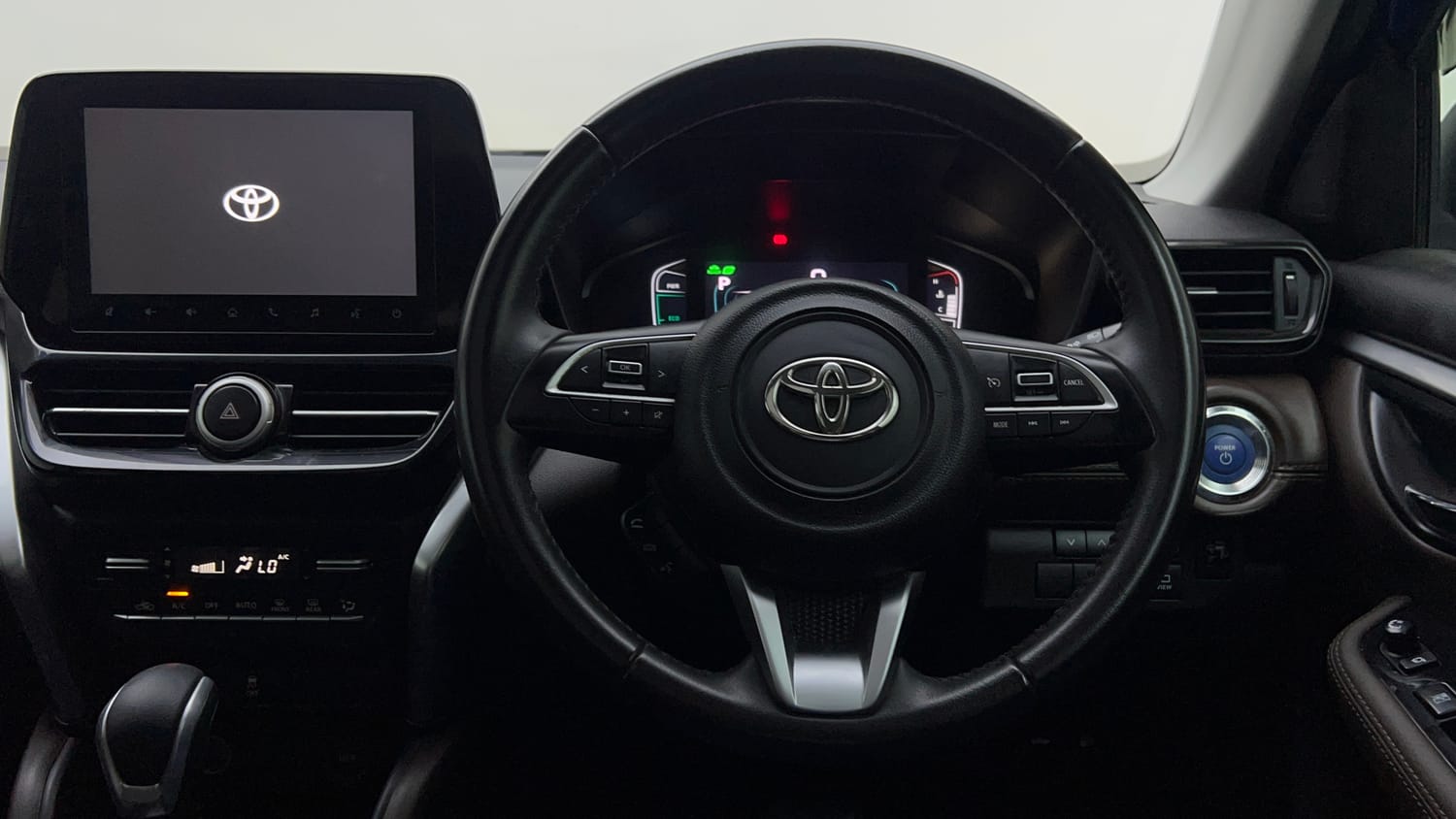 Used 2023 Toyota Urban Cruiser Hyryder V Hybrid Dual Tone Hybrid Automatic interior STEERING VIEW