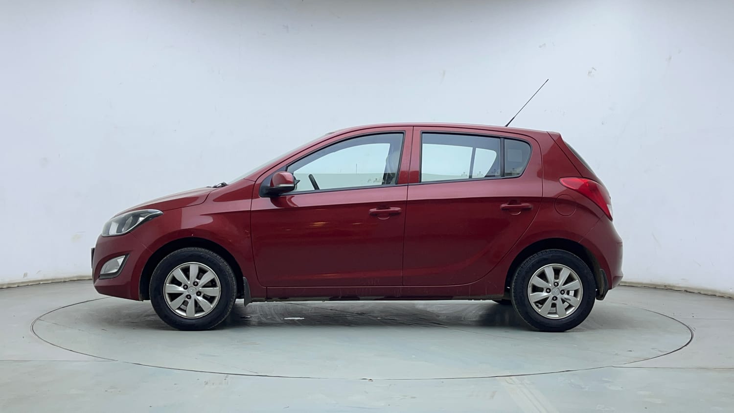 Used 2012 Hyundai i20 Sportz 1.2 Petrol Manual exterior LEFT SIDE VIEW