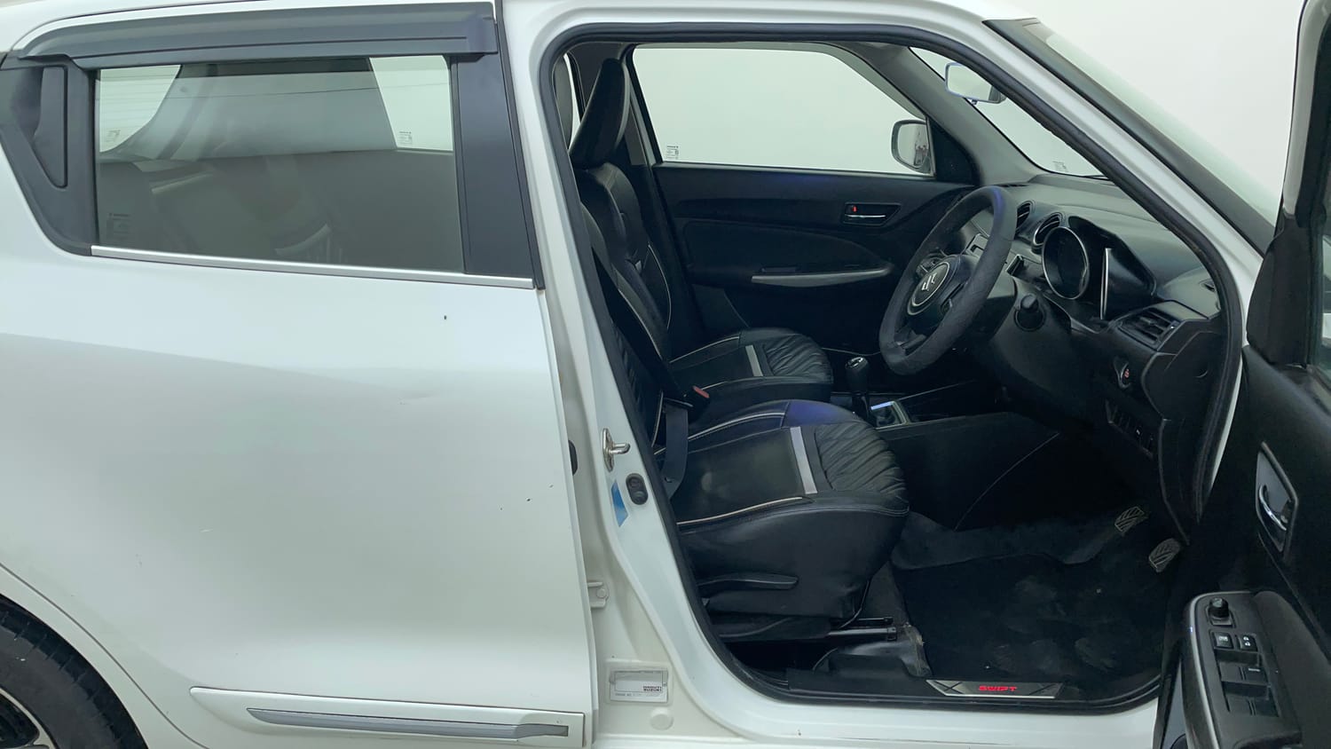 Used 2019 Maruti Suzuki Swift ZXi Plus Petrol Manual interior RIGHT SIDE FRONT DOOR CABIN VIEW