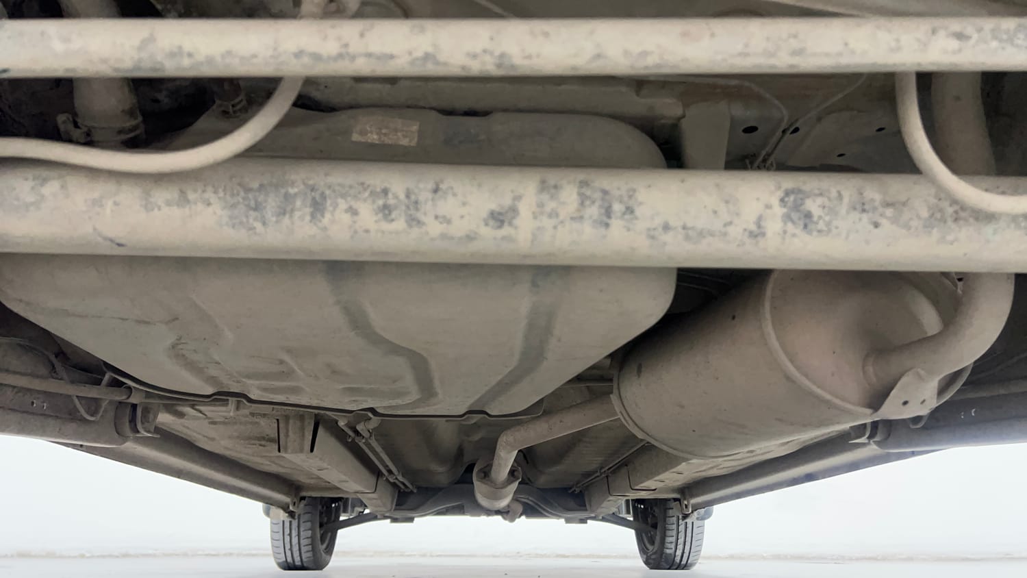 Used 2017 Maruti Suzuki Wagon R 1.0 VXI AMT (O) Petrol Automatic extra REAR UNDERBODY VIEW (TAKEN FROM REAR)