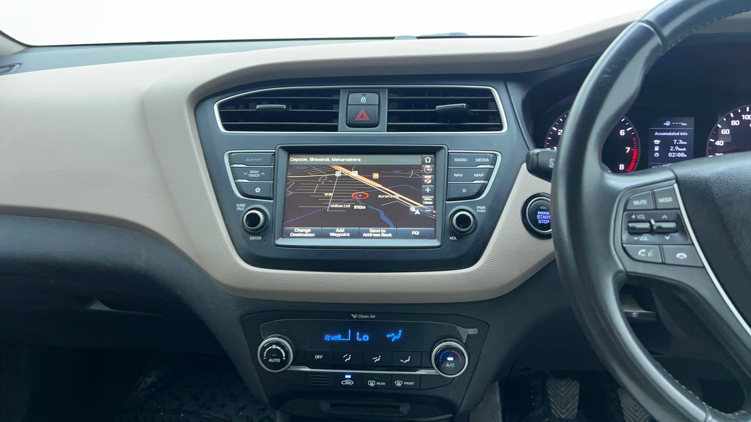 Used 2018 Hyundai Elite i20 Asta 1.2 (O) Petrol Manual top_features Integrated (in-dash) music system
